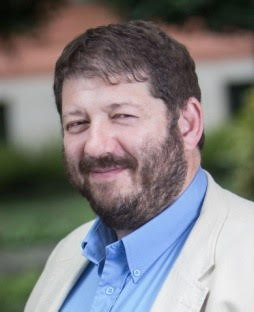 Irodalmi pályázatot nyert, Buday László Emlékérmet kapott kollégánk, Tóth László Levente