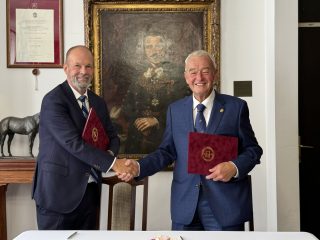 Mérföldkő az állatorvosi elektronikus vényírásban: együttműködést kötött az Állatorvostudományi Egyetem és a Tolnagro Csoport